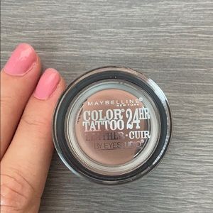 24 Hour Color Tattoo Leather Eyeshadow Maybelline